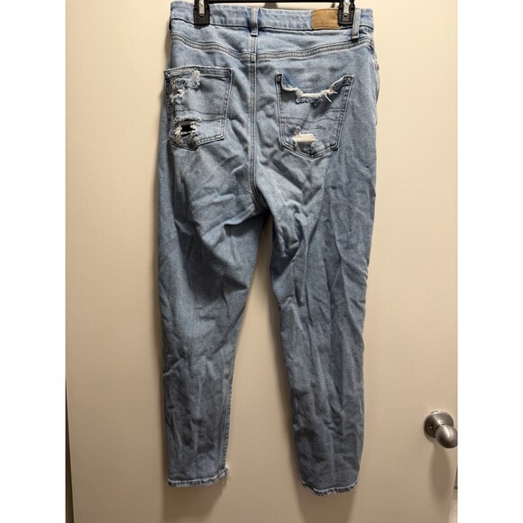 American Eagle Stretch Ripped Curvy Mom Jeans 8 - Picture 6 of 9